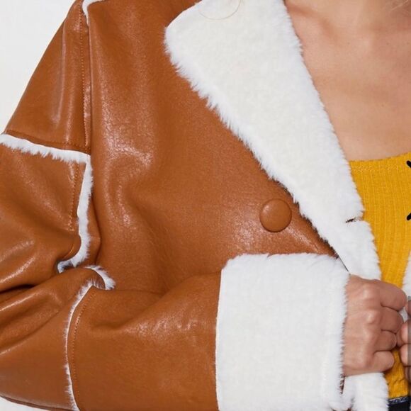 Vintage Style Camel Faux Leather and Shearling Warm Button Front Coat Size S / M - Picture 3 of 7
